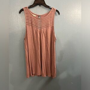 Maurice’s sz xl sleeveless top with lace